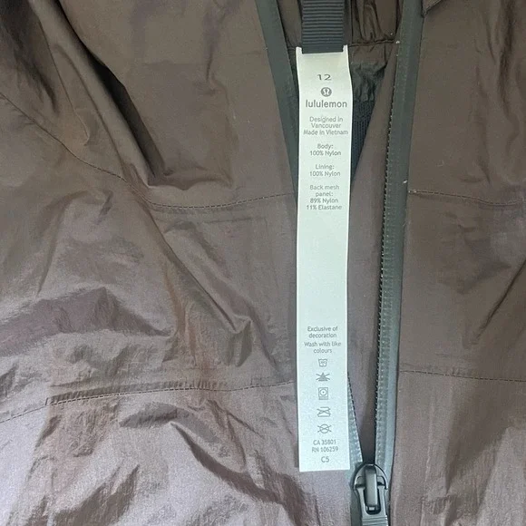 Lululemon Drizzle Down Jacket Women's Purple Brown 12 Vent Discontinued NWT